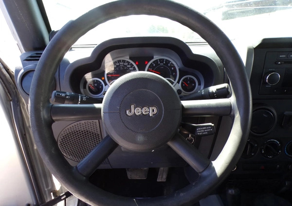 Jeep Wrangler cena 41500 przebieg: 244000, rok produkcji 2009 z Czerwieńsk małe 379
